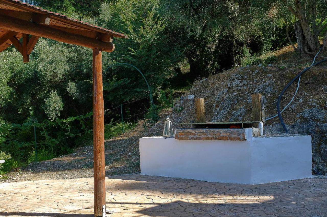 Villa Boukari Chlomos Bagian luar foto