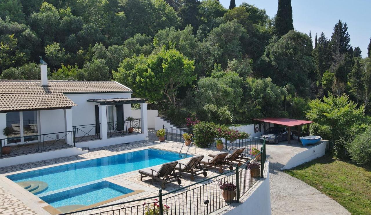 Villa Boukari Chlomos Bagian luar foto