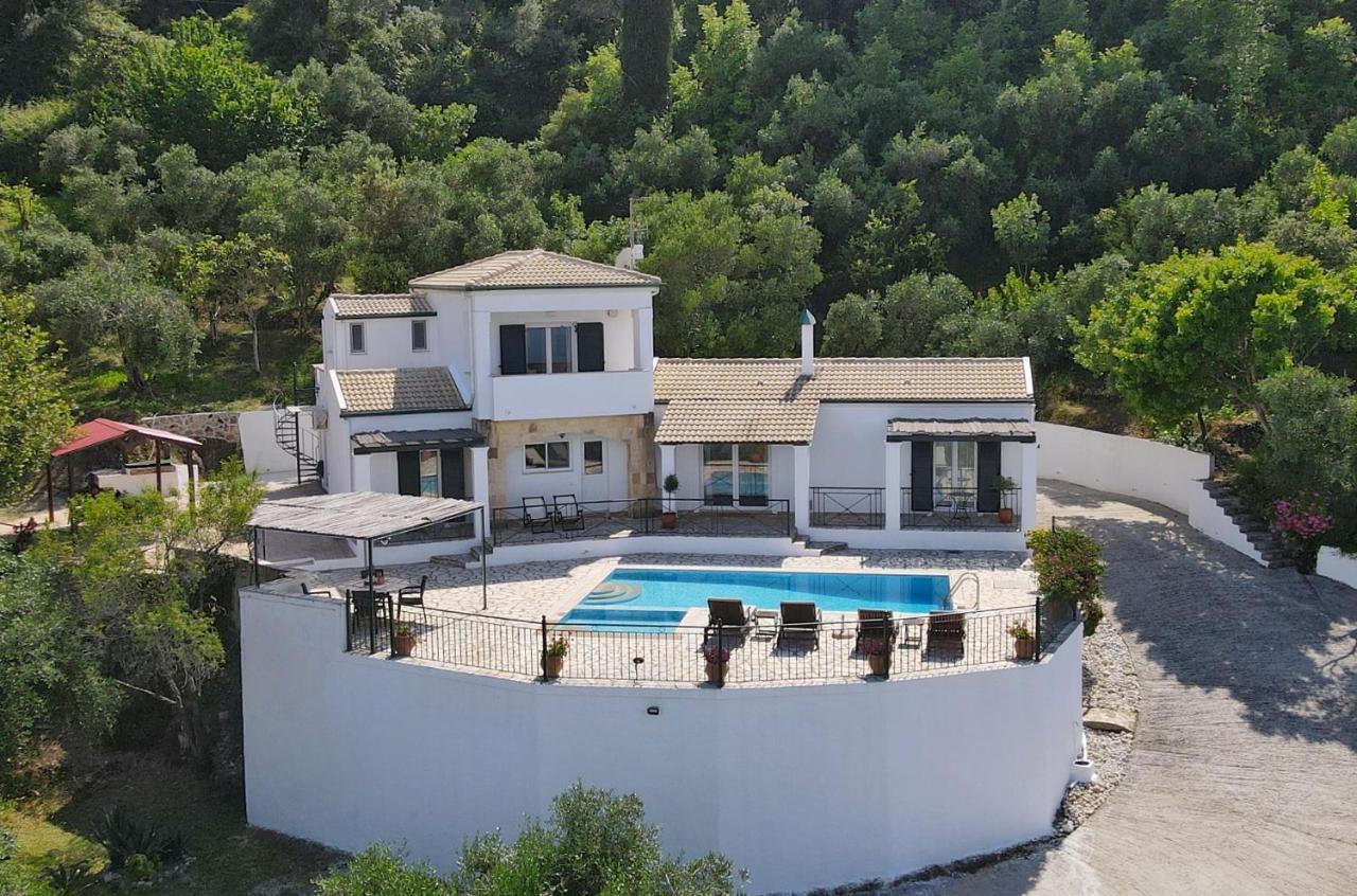 Villa Boukari Chlomos Bagian luar foto